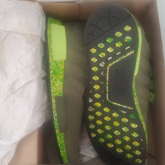 New Adidas NMD R1's (Custom!) - Picture 1 of 5